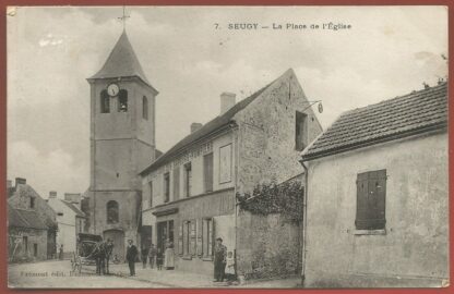 CPA Seugy La place de l'eglise