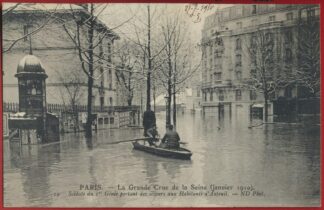 cpa-grande-crue-seine-paris-janvier-1910-hall-soldats-genie-secours-habitants-auteuil