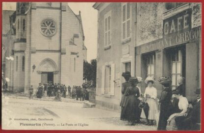 cpa pleumartin vienne la poste et l eglise