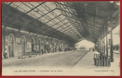 cpa-roche-sur-yon-interieur-gare