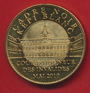 medaille-kepi-blanc-legion-etrangere-cadre-noir-cour-invalides-2010