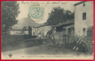 cpa-route-puy-dome-entree-village-font-arbre