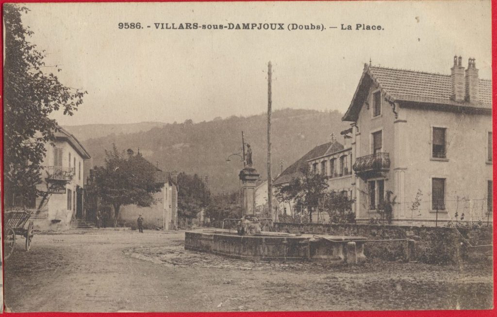 7,00€ CPA VillarssousDampjoux La Place FDCollector