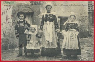 cpa-femme-enfants-scaer-bretagne