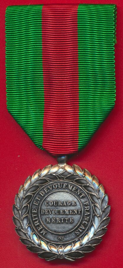 medaille-merite-devouement-francais-courage